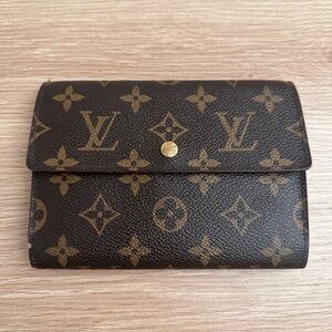 LOUIS VUITTON Monogram Porte Tresor Etui Papiers Trifold Wallet